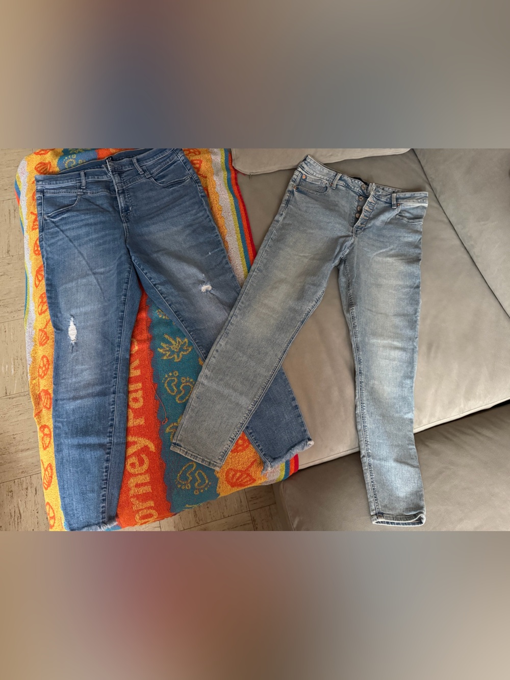 GAP Light Wash High Rise Jeans - Blue